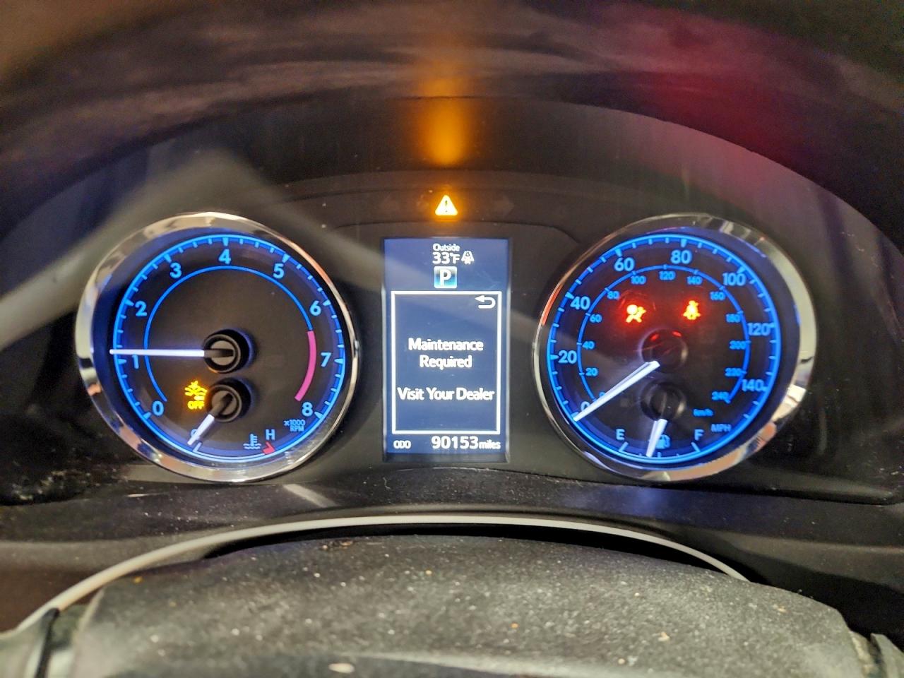 2019 TOYOTA COROLLA L photo 9