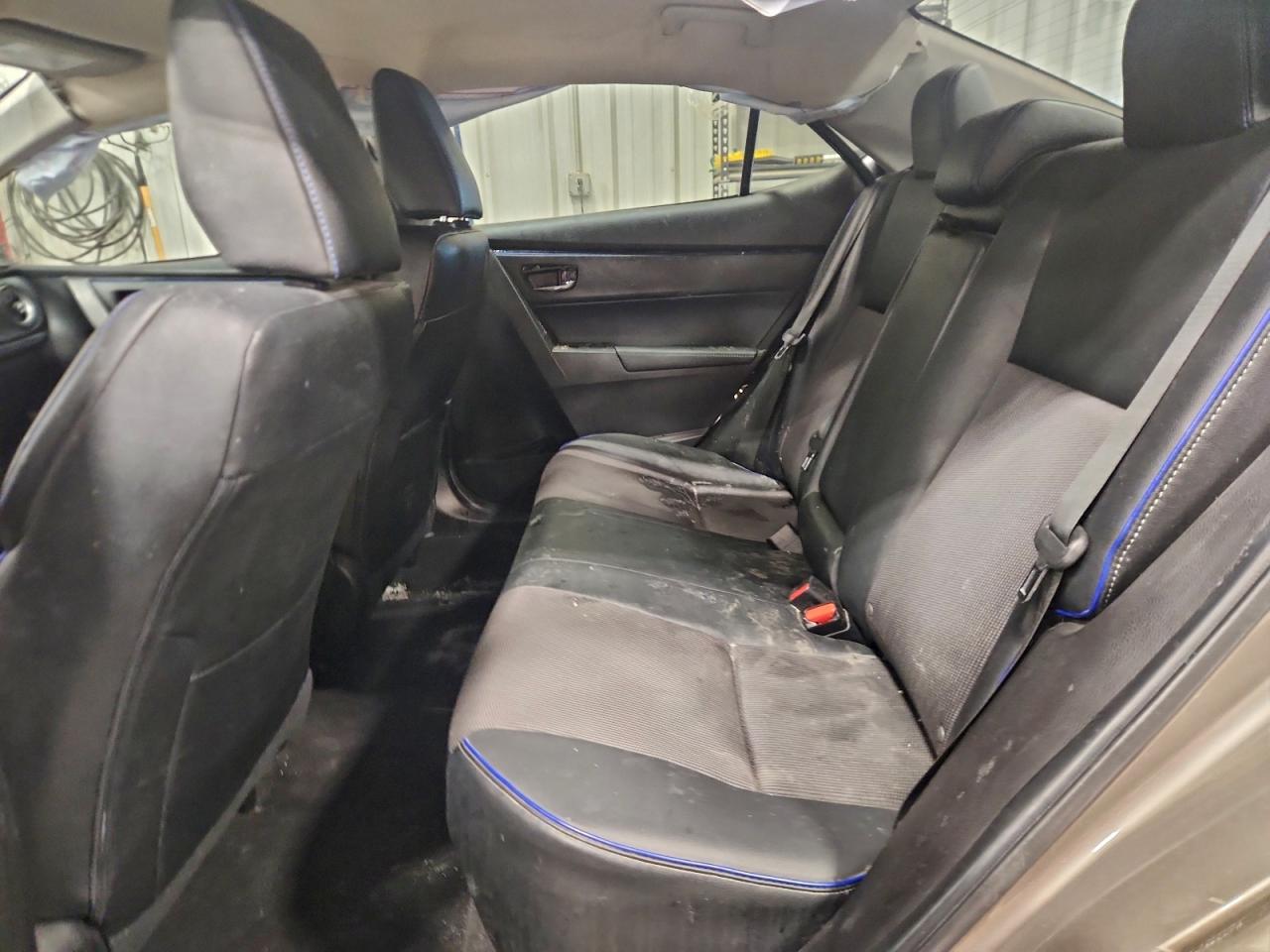 2019 TOYOTA COROLLA L photo 10