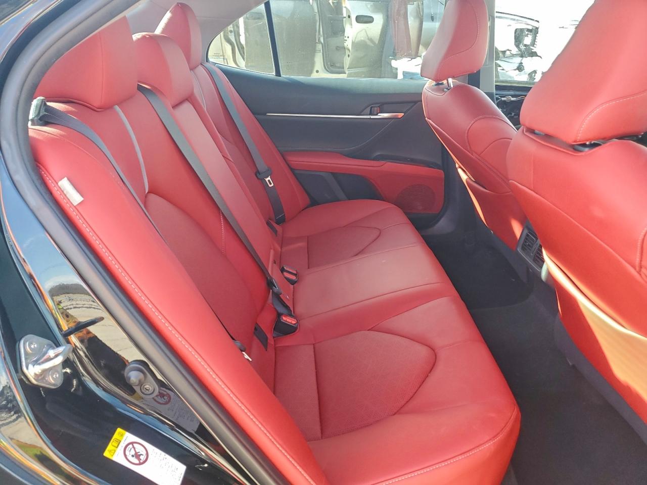 2018 TOYOTA CAMRY XSE photo 10