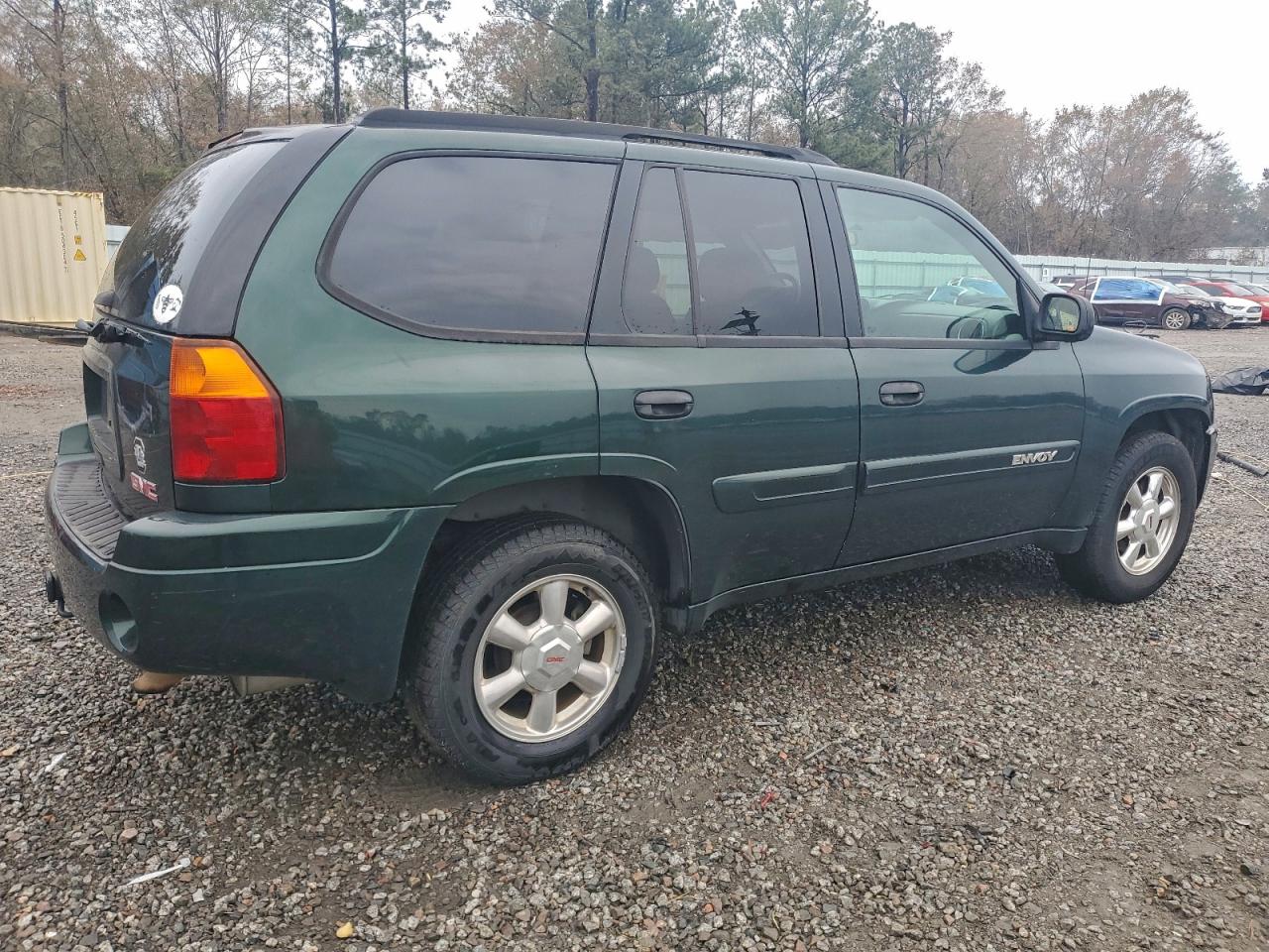 2004 GMC ENVOY photo 3