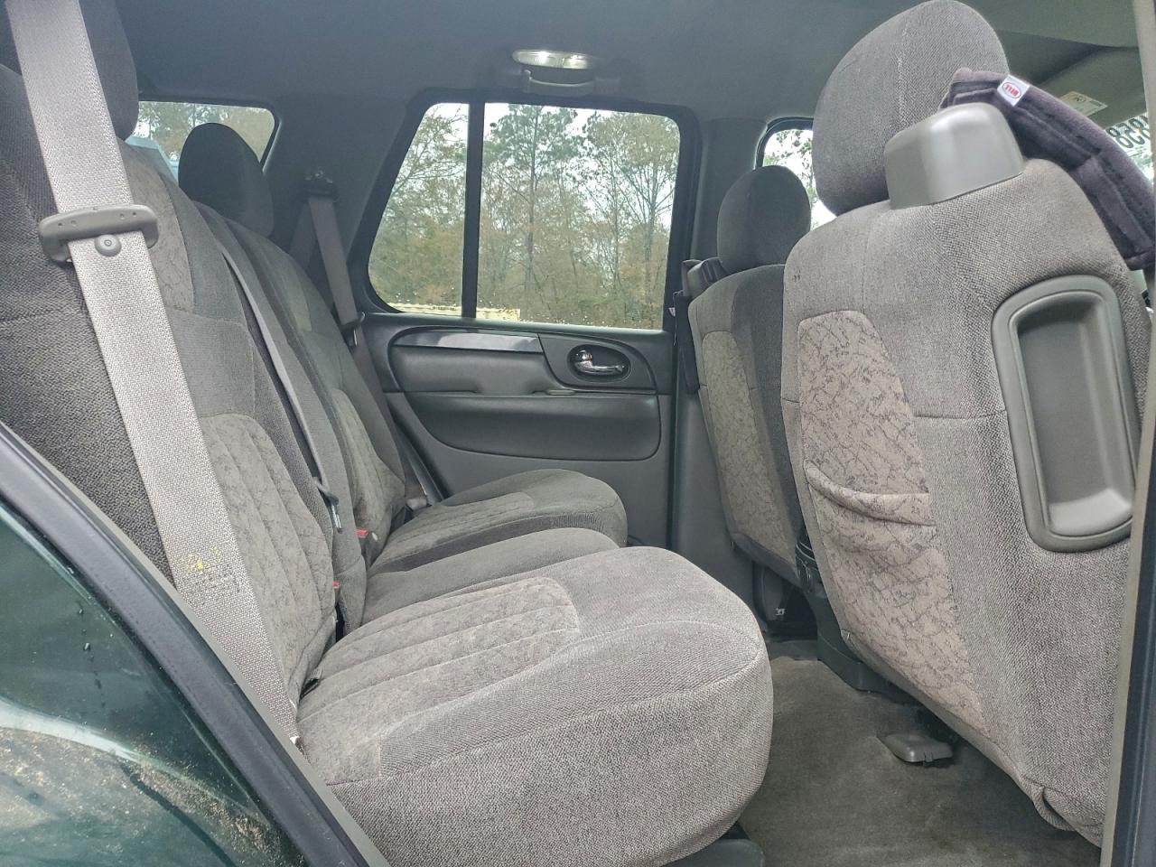 2004 GMC ENVOY photo 11