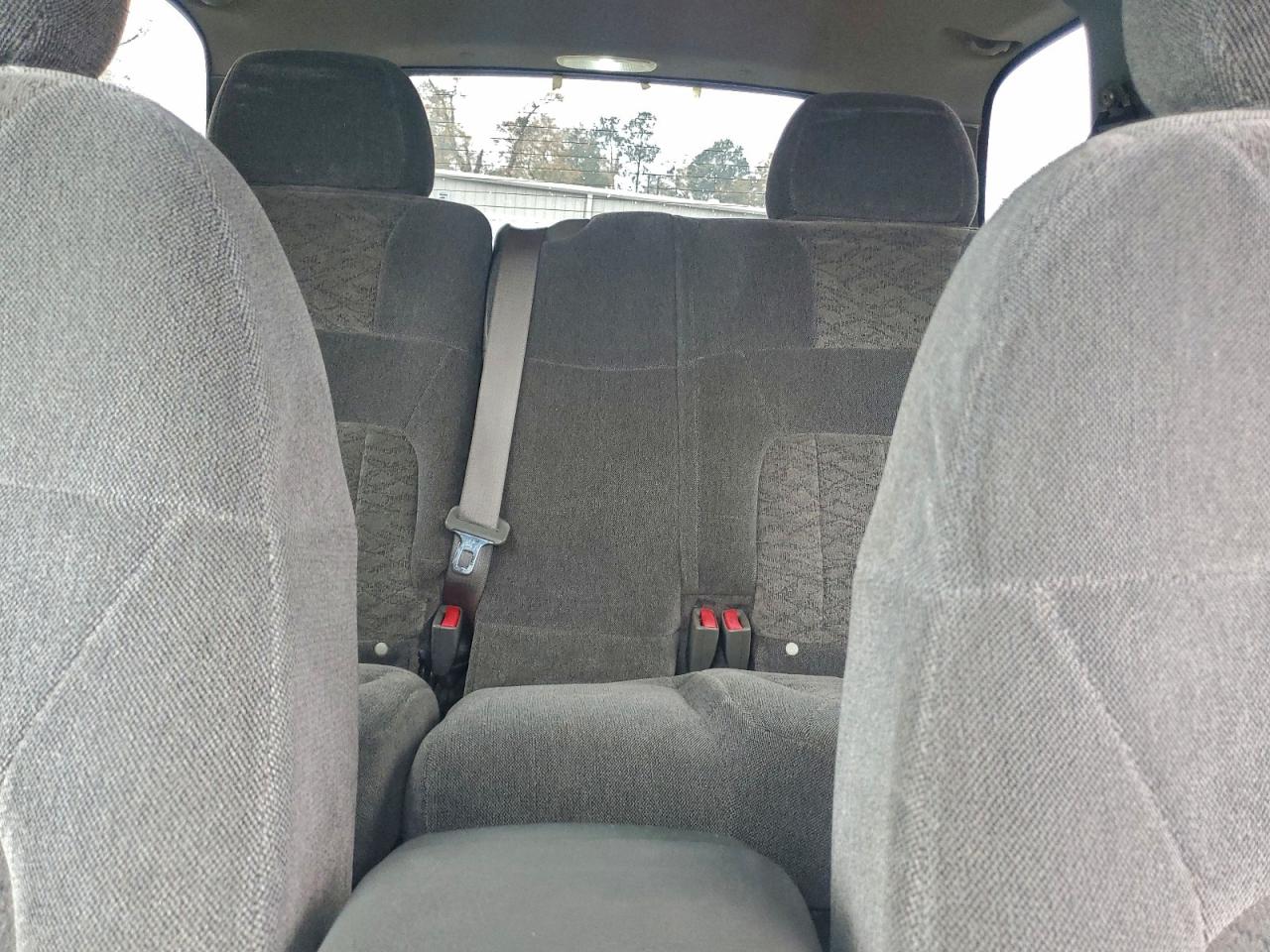 2004 GMC ENVOY photo 10