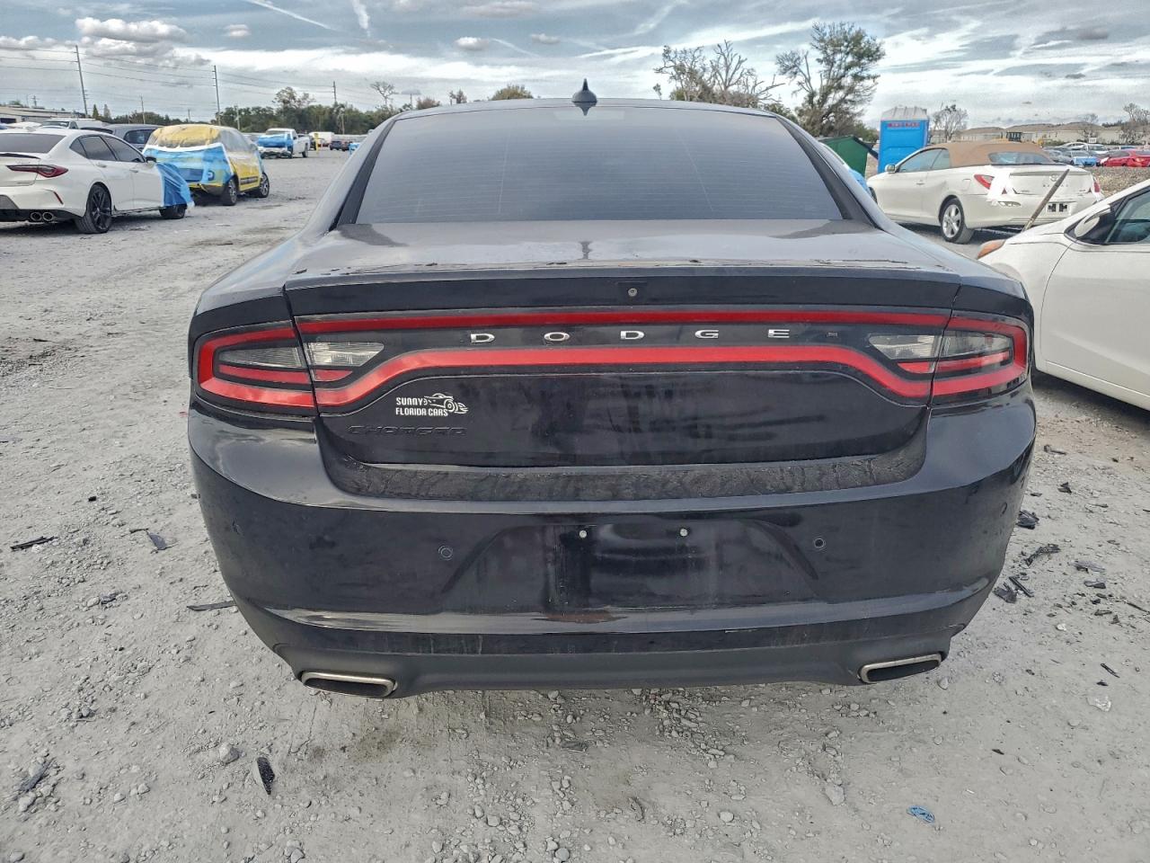 2016 DODGE CHARGER SXT photo 6