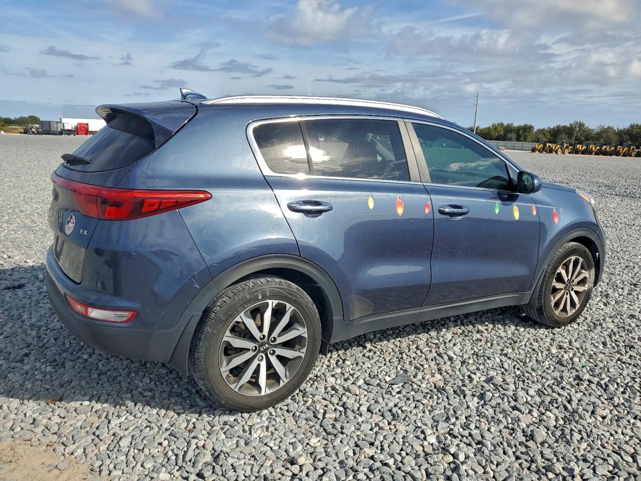 2017 KIA SPORTAGE EX photo 3