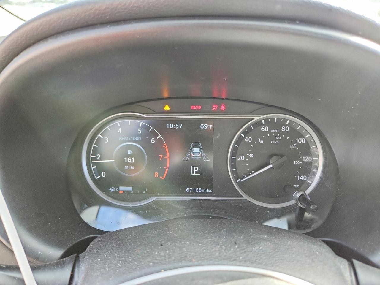 2020 NISSAN KICKS SR photo 9