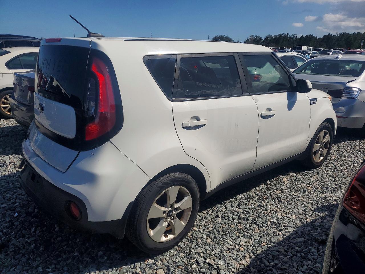 2018 KIA SOUL BASE photo 3
