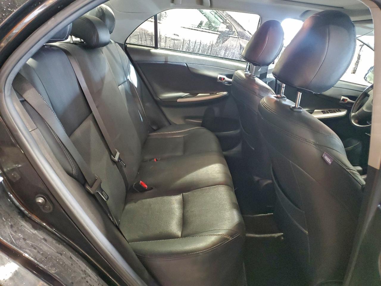 2013 TOYOTA COROLLA BASE photo 10