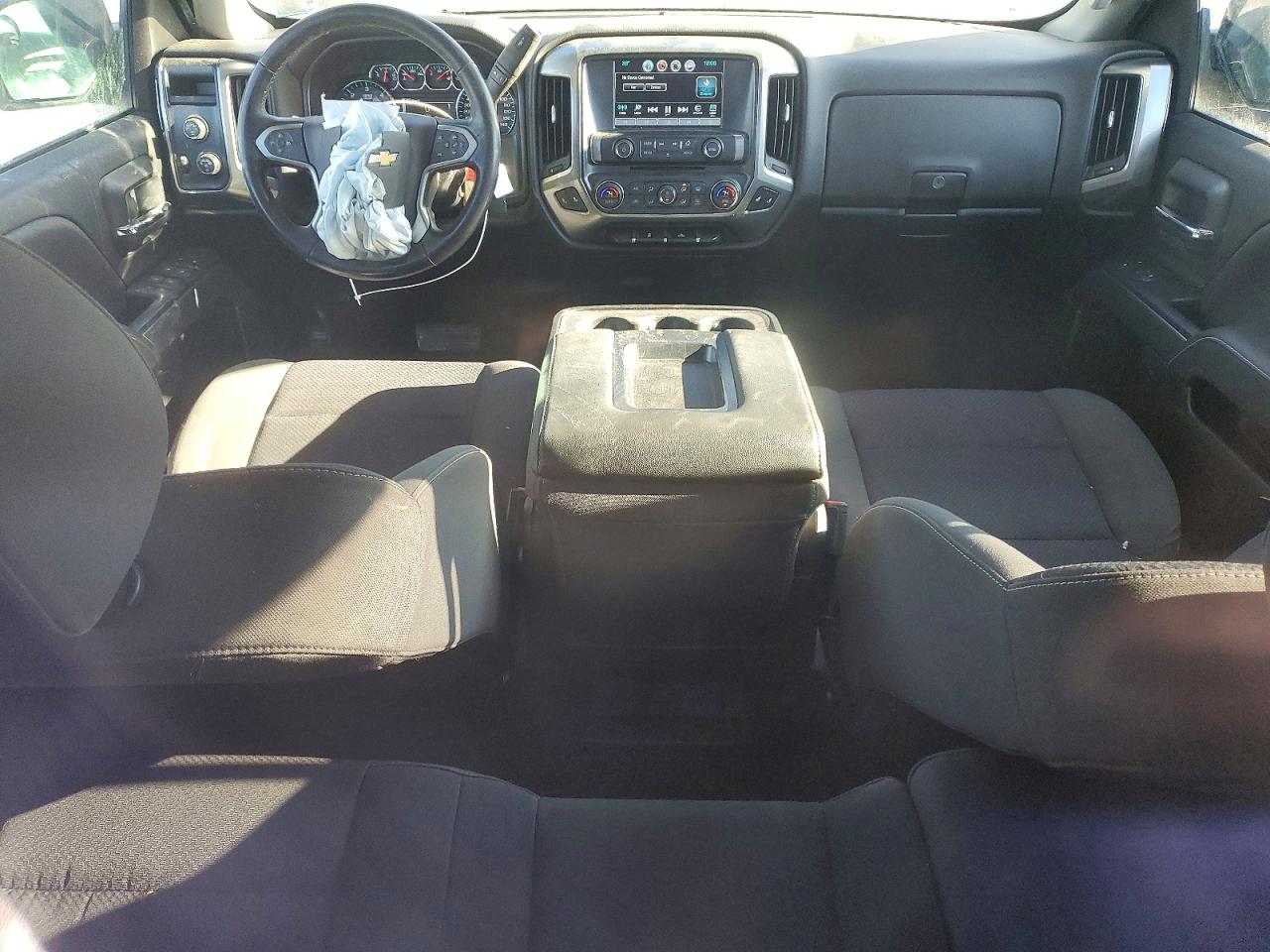 2018 CHEVROLET SILVERADO K1500 LT photo 8