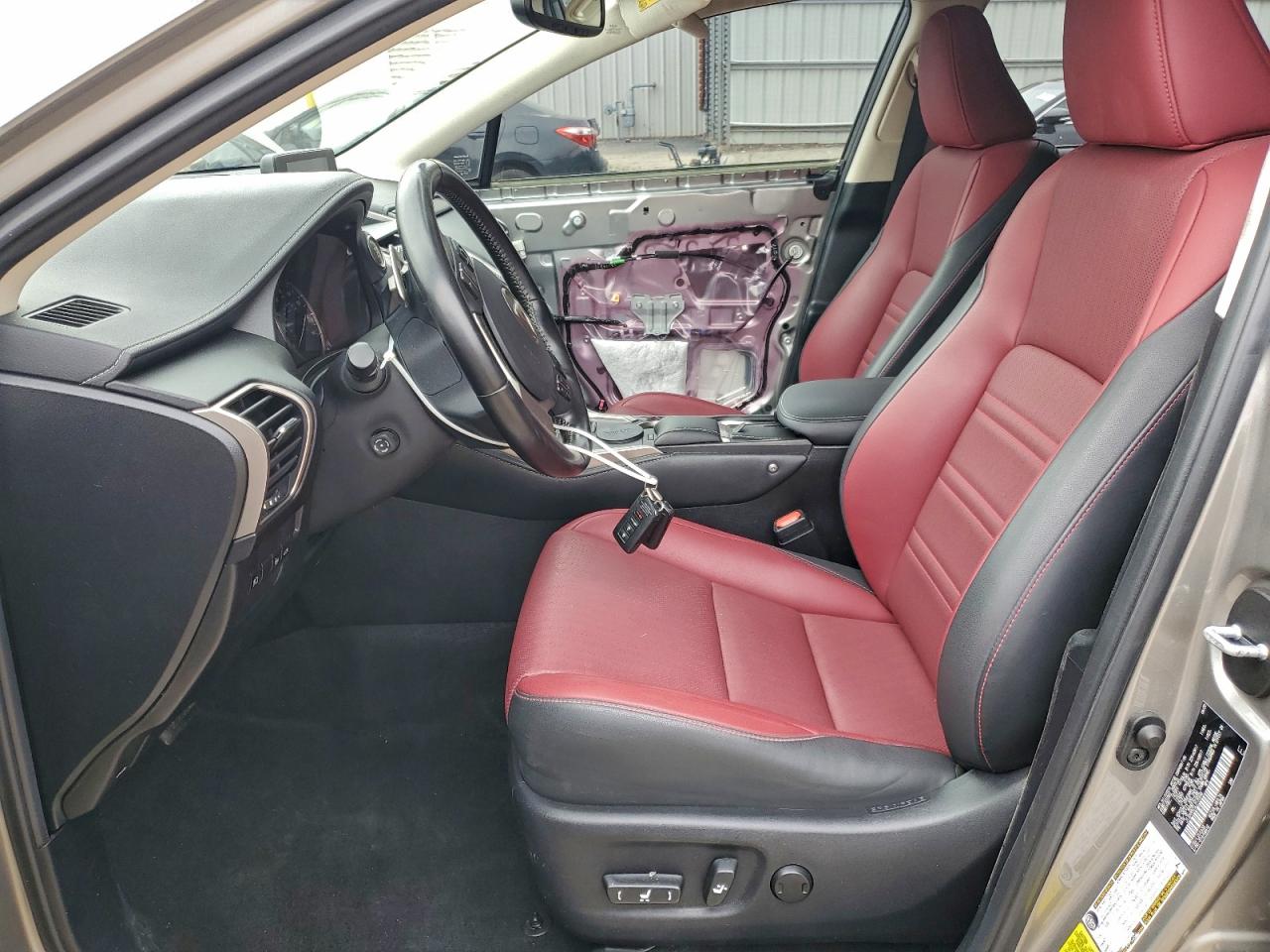 2020 LEXUS NX 300 photo 7