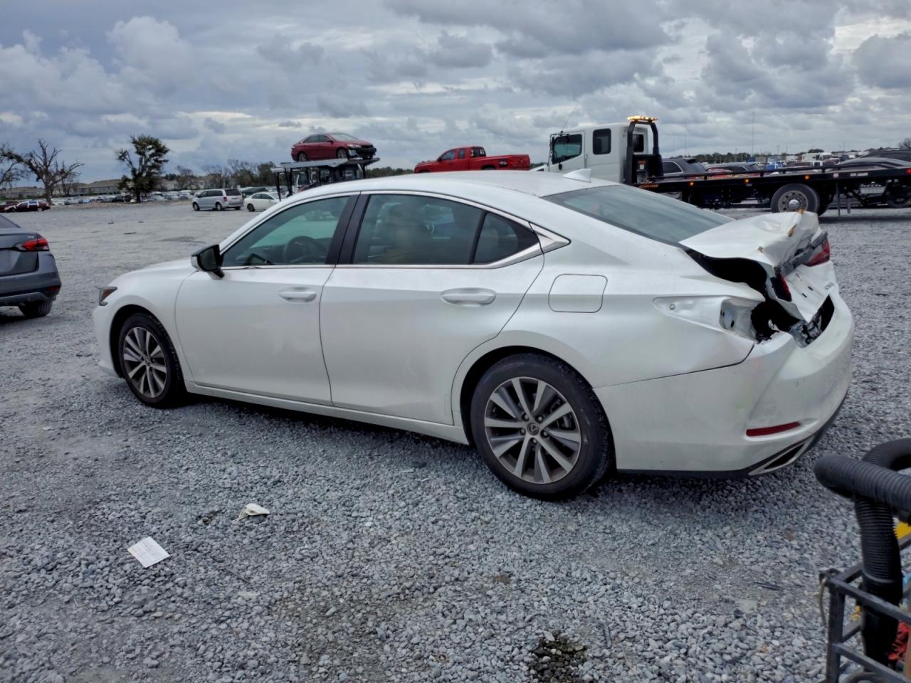 2020 LEXUS ES 350 photo 2