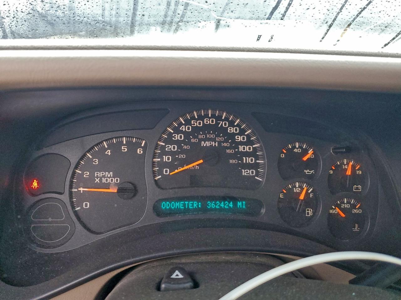 2003 GMC YUKON XL K1500 photo 9