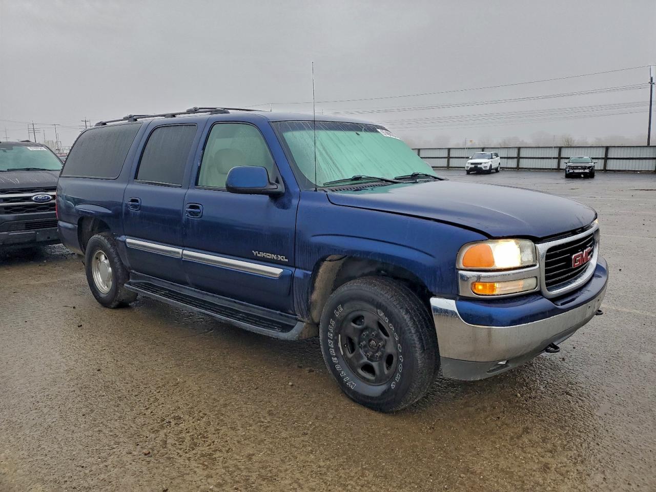 2003 GMC YUKON XL K1500 photo 4