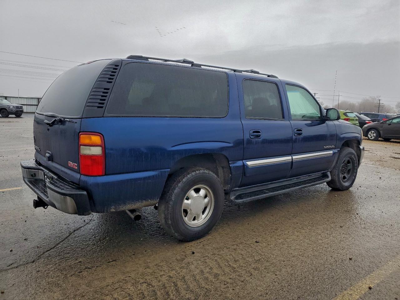 2003 GMC YUKON XL K1500 photo 3