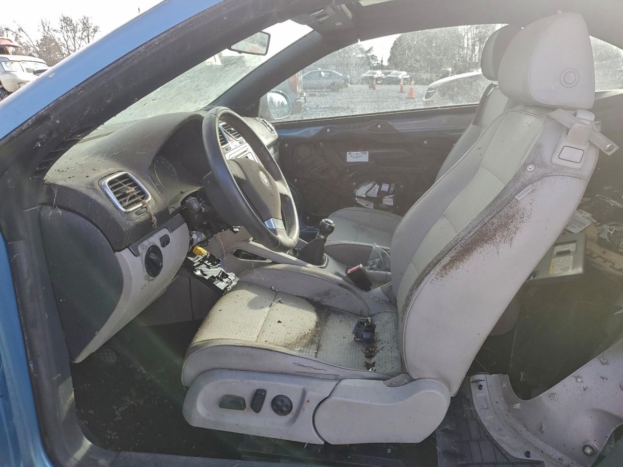 2007 VOLKSWAGEN EOS BASE photo 13