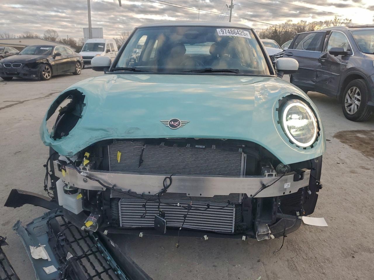 2025 MINI COOPER S photo 5