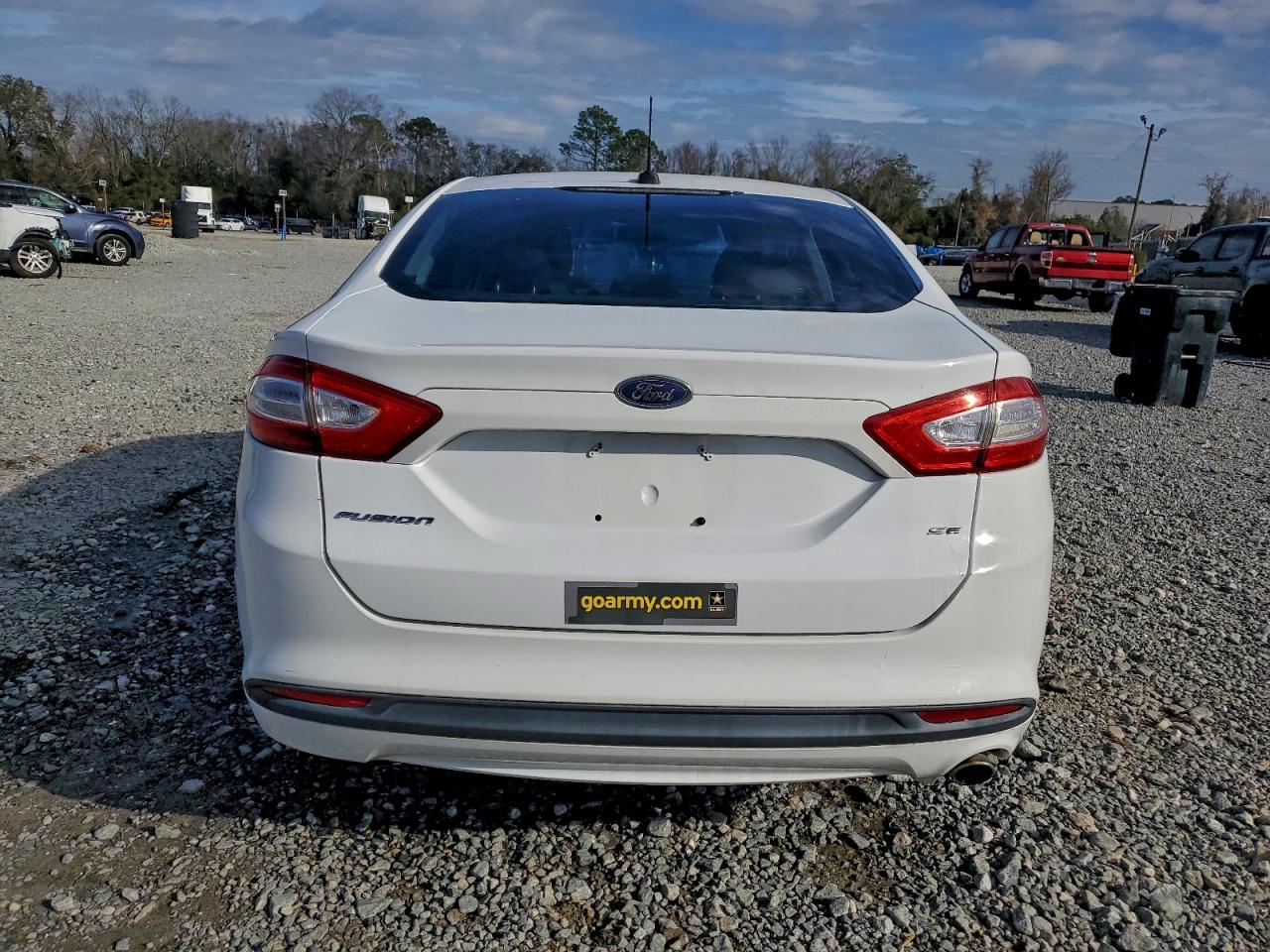 2013 FORD FUSION SE photo 6