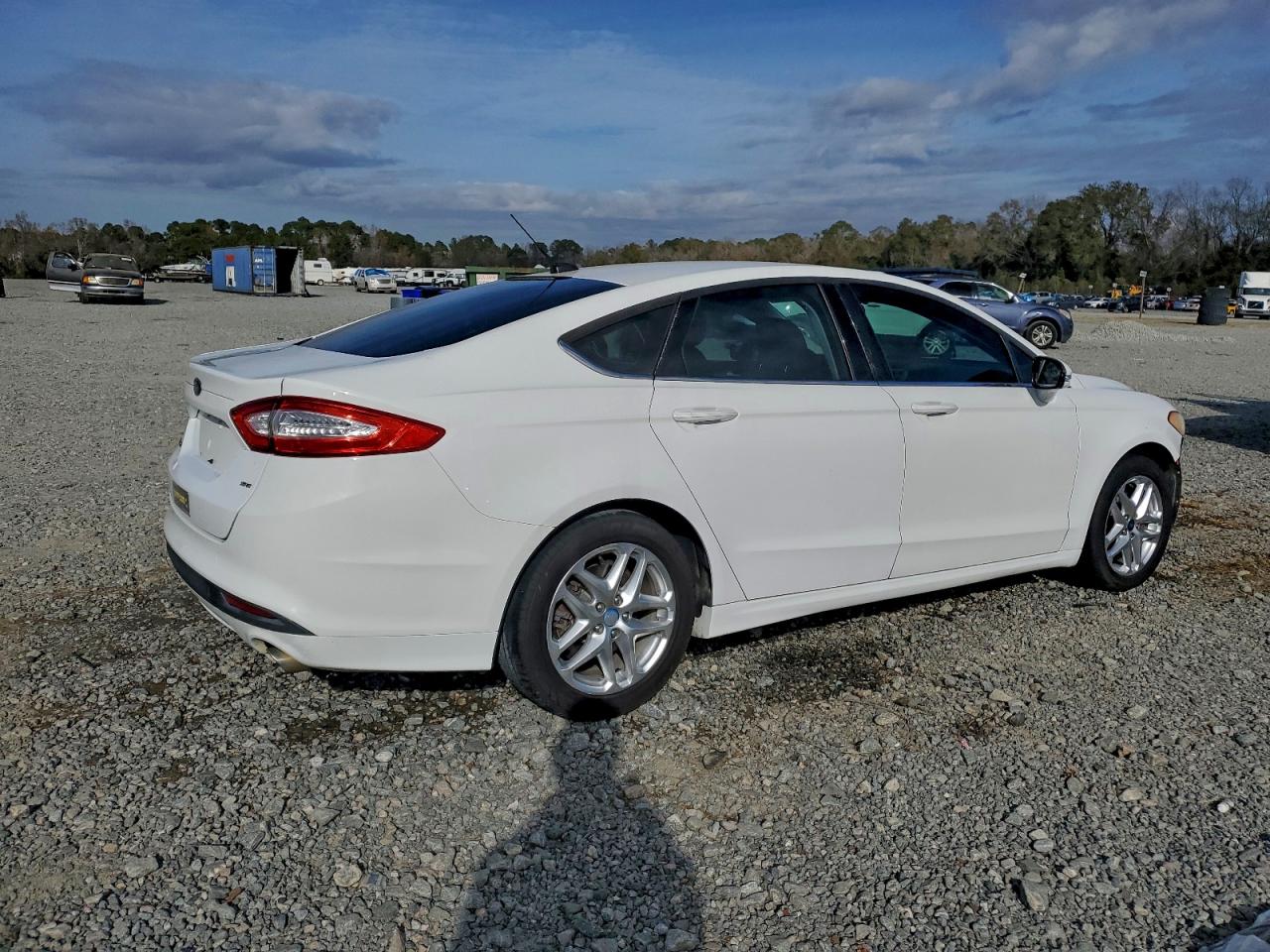 2013 FORD FUSION SE photo 3