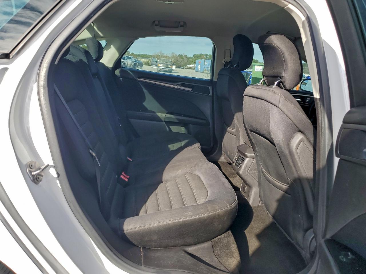 2013 FORD FUSION SE photo 10