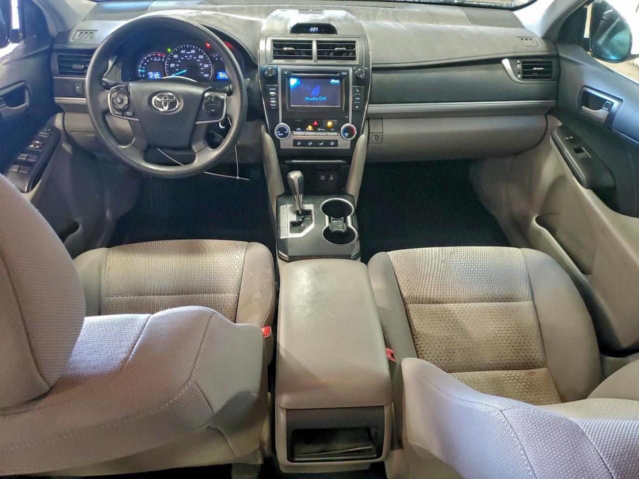 2013 TOYOTA CAMRY L photo 8