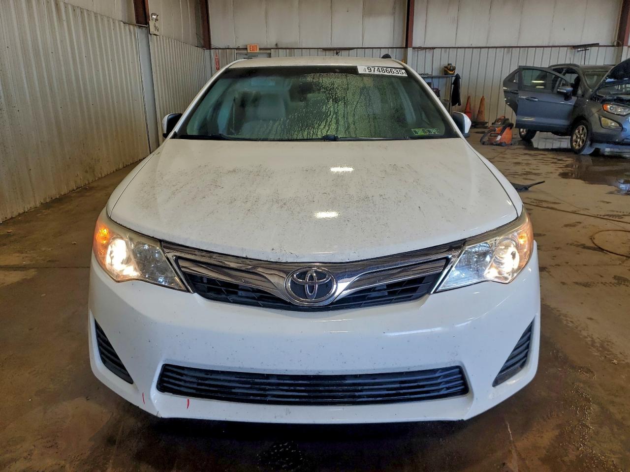 2013 TOYOTA CAMRY L photo 5