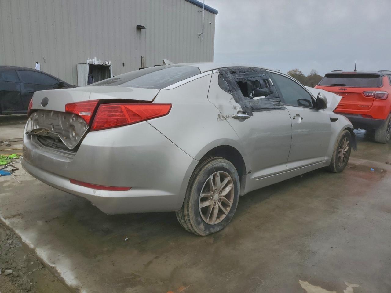 2013 KIA OPTIMA LX photo 3