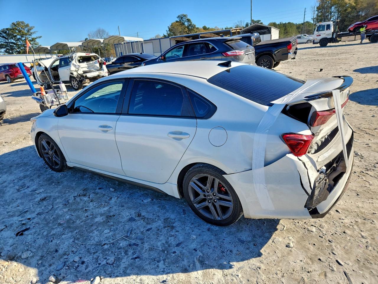 2021 KIA FORTE GT LINE photo 2