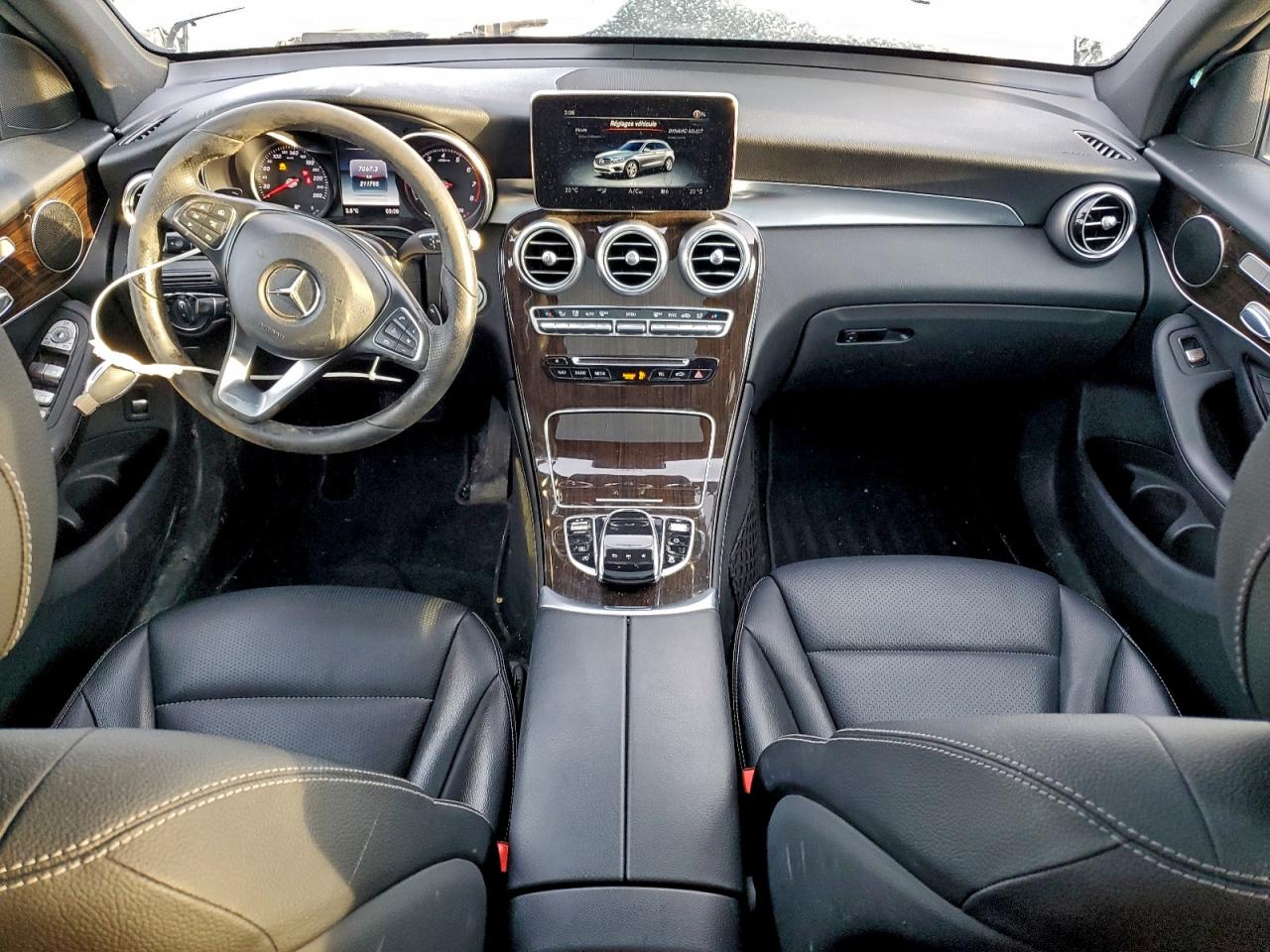 2017 MERCEDES-BENZ GLC 300 4MATIC photo 8