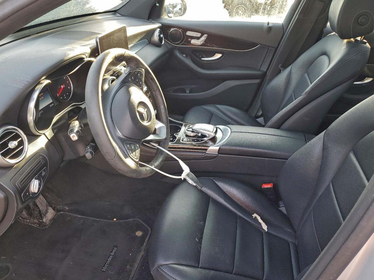 2017 MERCEDES-BENZ GLC 300 4MATIC photo 7