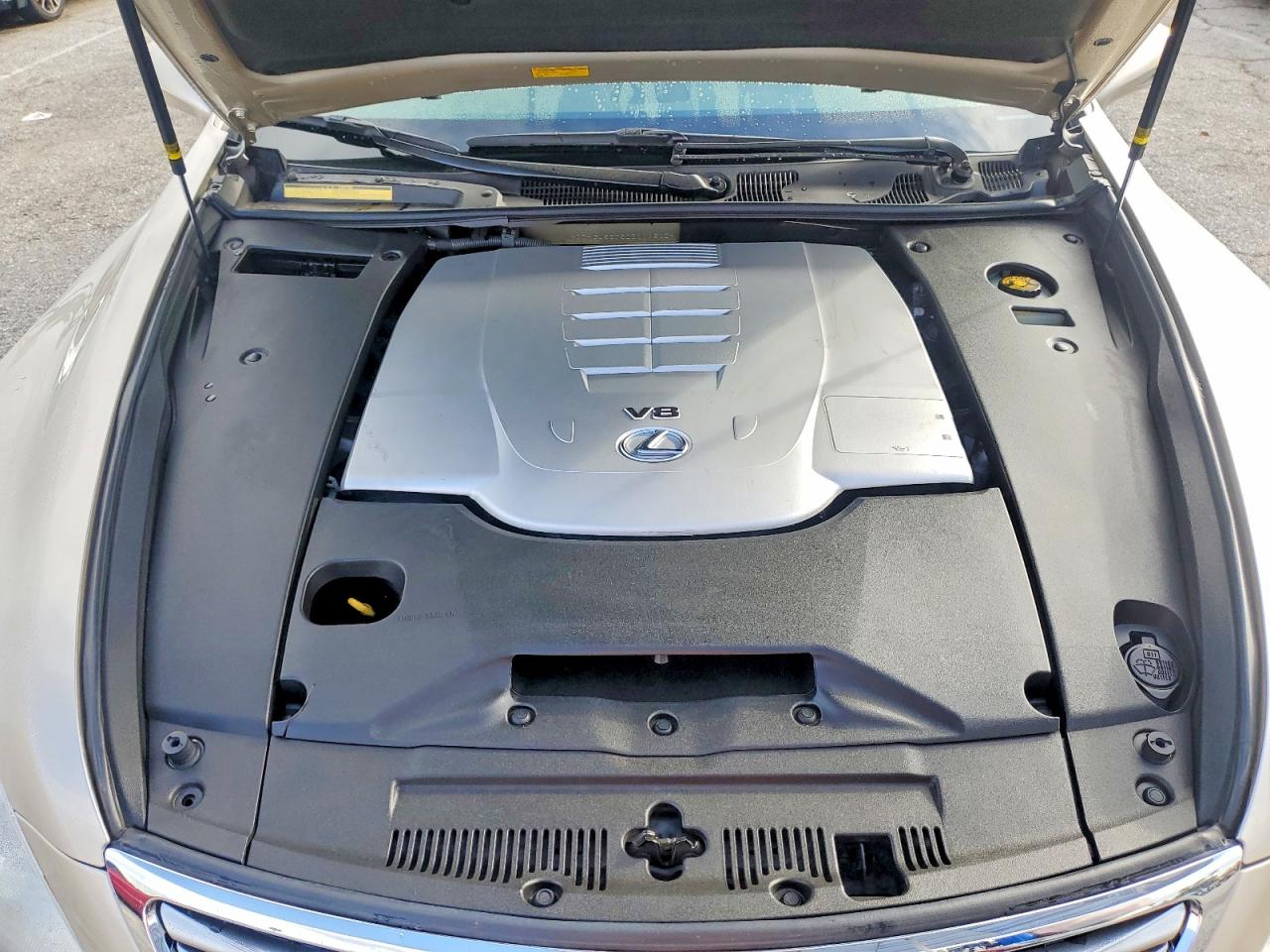 2012 LEXUS LS 460 photo 11