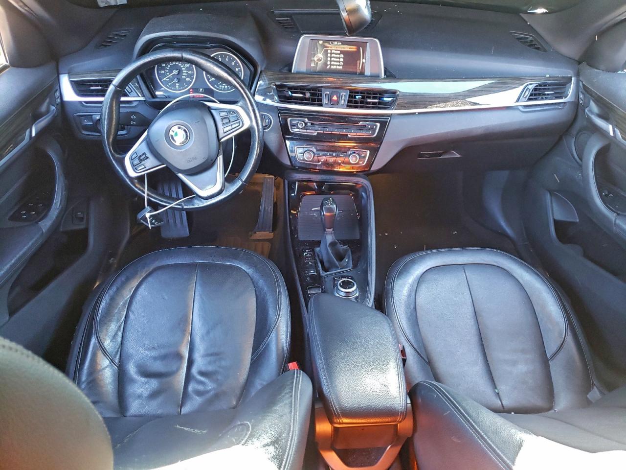 2016 BMW X1 XDRIVE28I photo 8