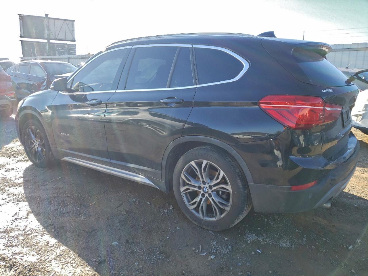 2016 BMW X1 XDRIVE28I photo 2