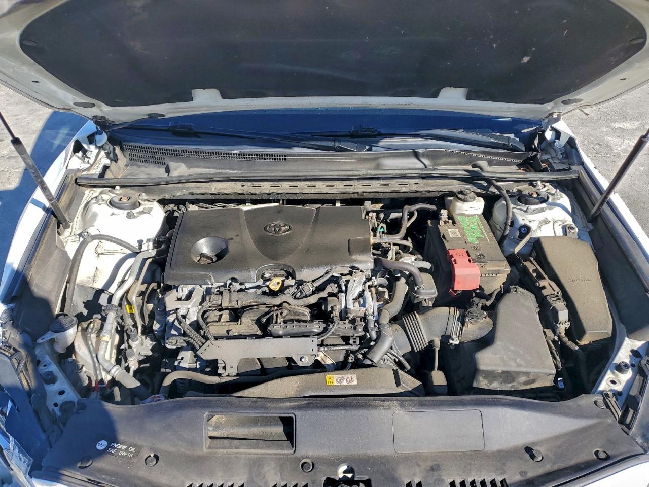 2020 TOYOTA CAMRY SE photo 11