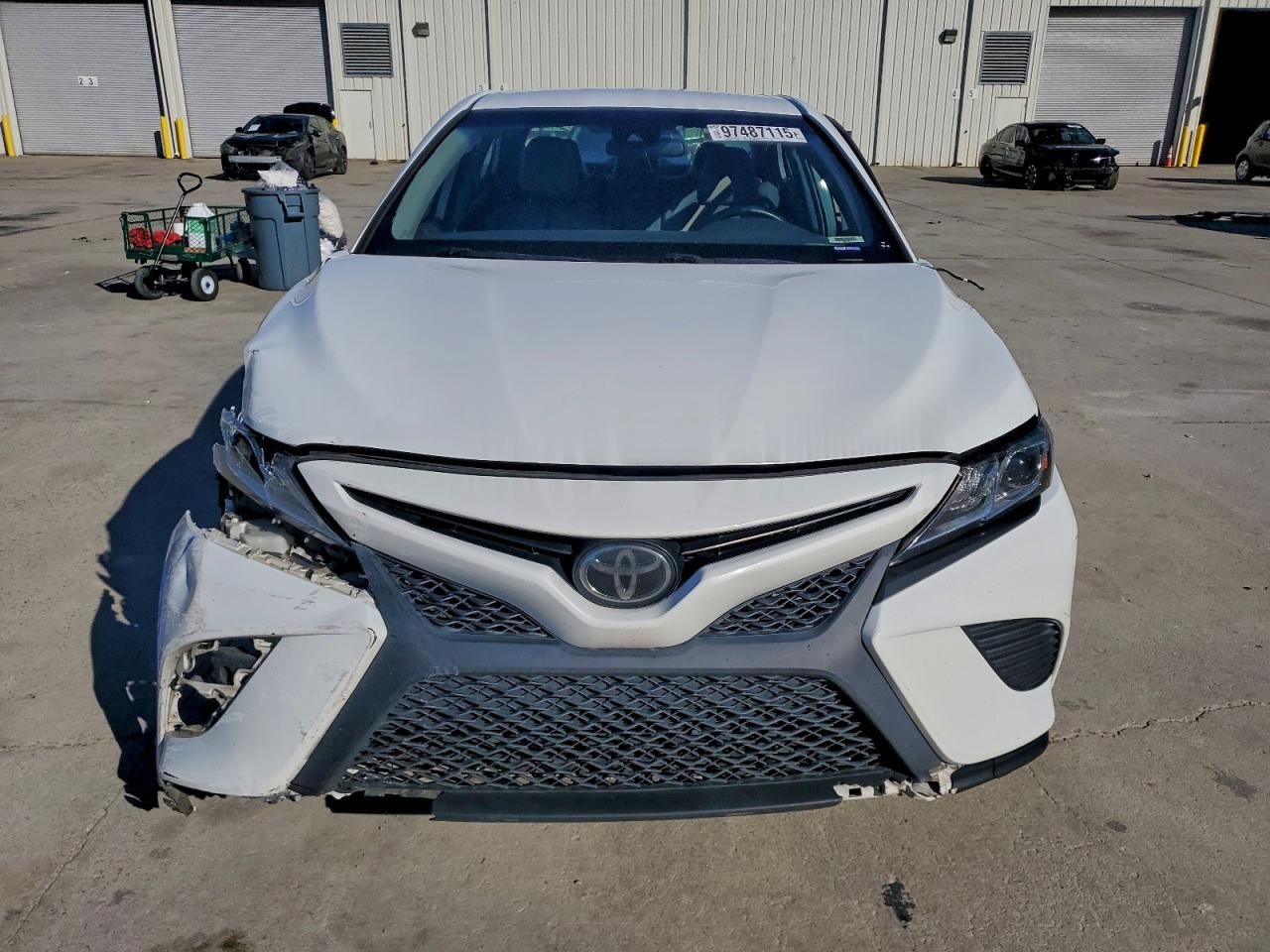 2020 TOYOTA CAMRY SE photo 5