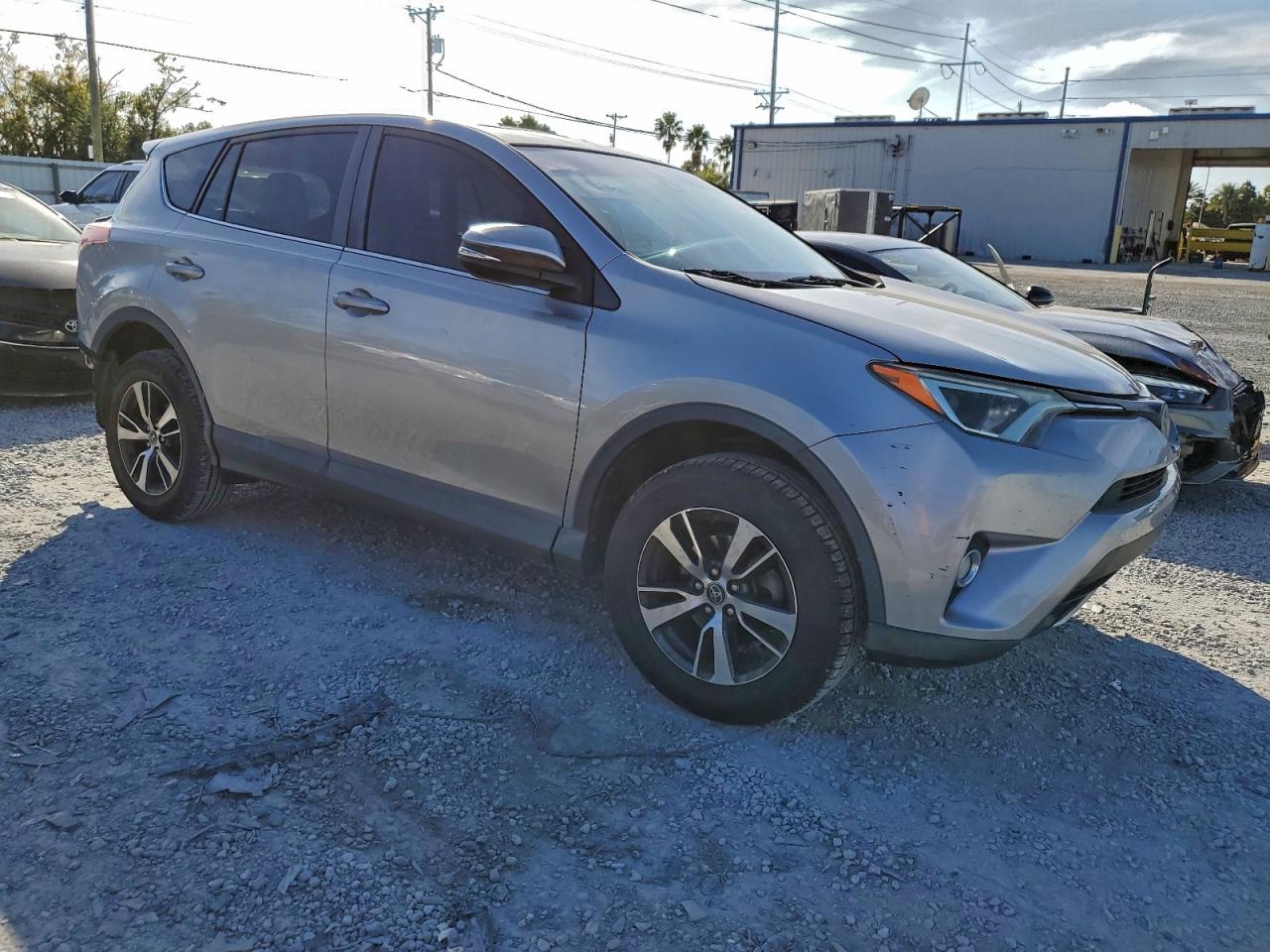2018 TOYOTA RAV4 ADVENTURE photo 4