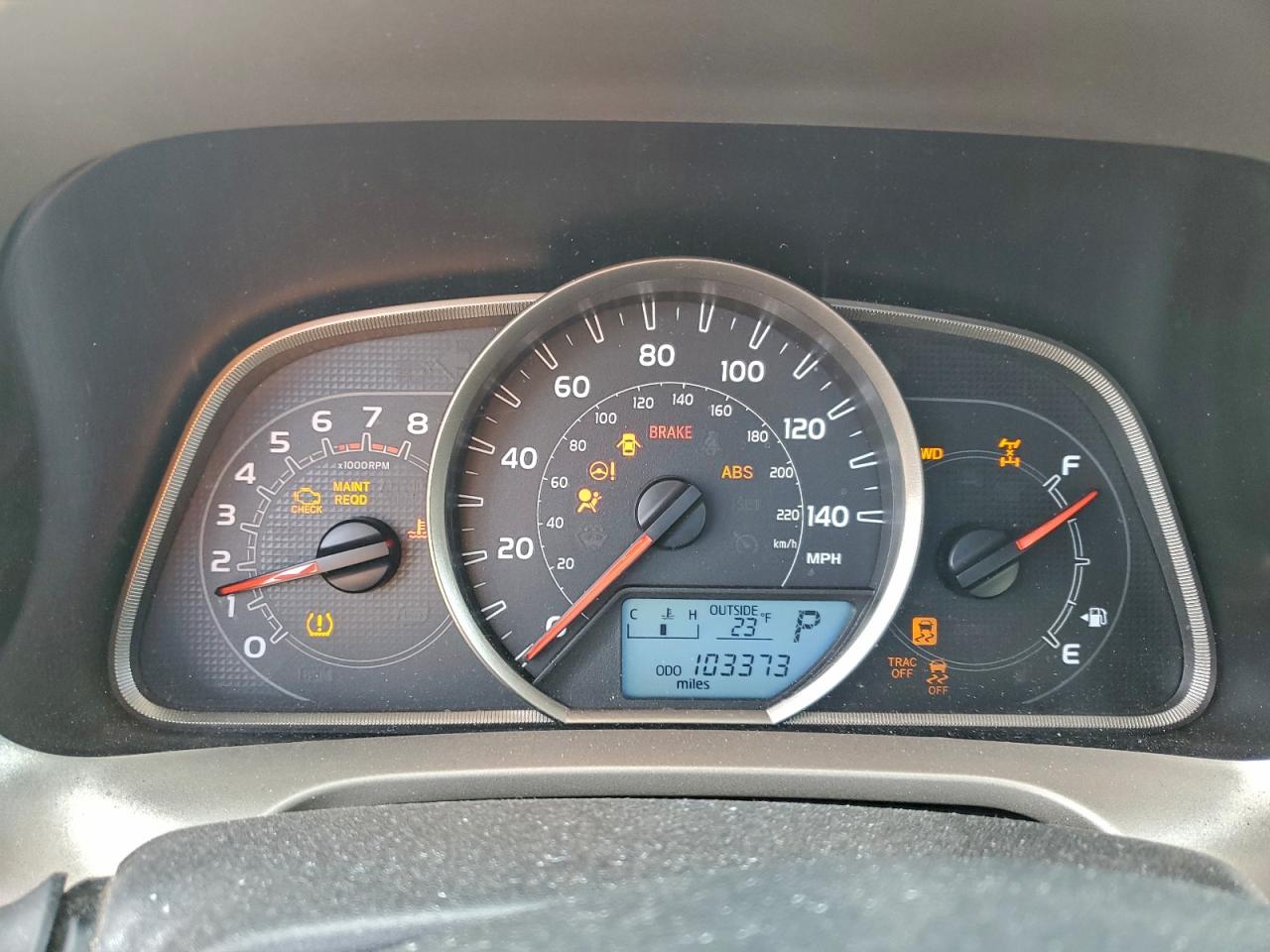 2014 TOYOTA RAV4 LE photo 9