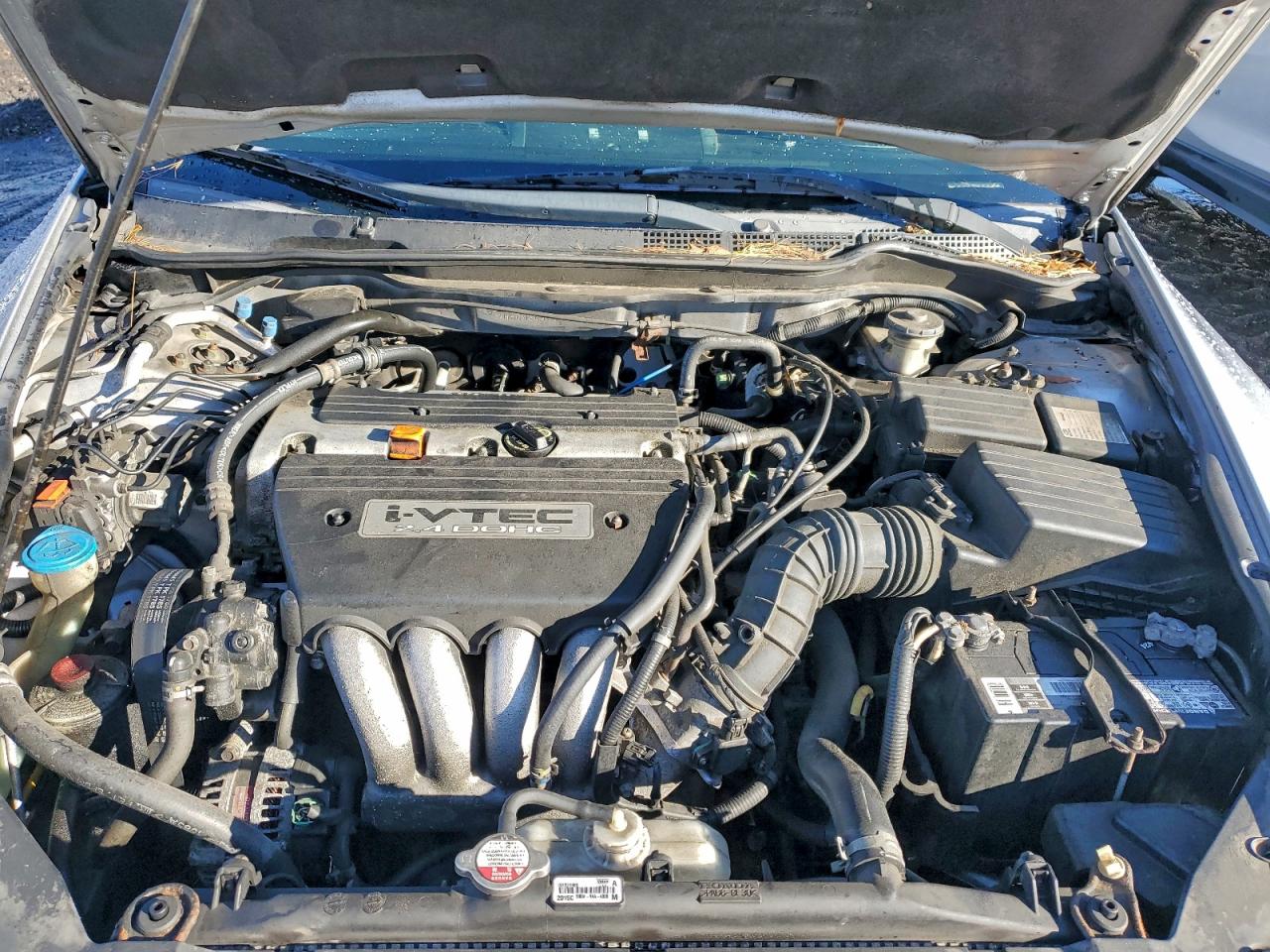2005 HONDA ACCORD LX photo 11