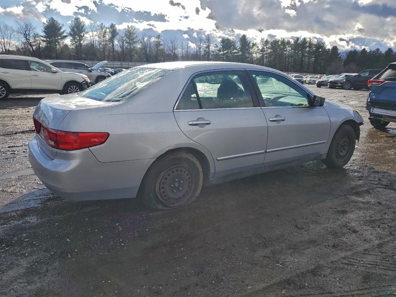 2005 HONDA ACCORD LX photo 3