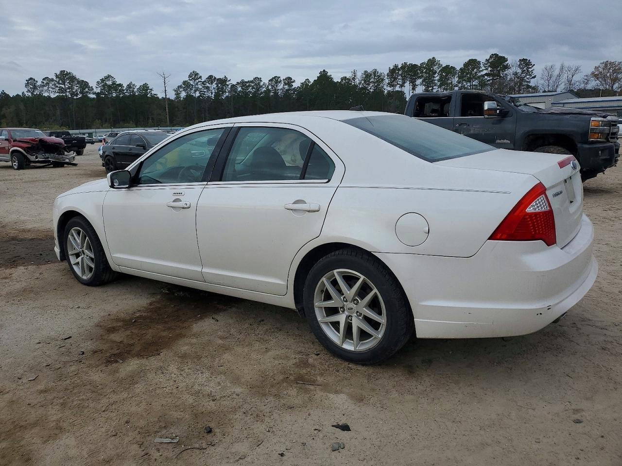 2010 FORD FUSION SEL photo 2