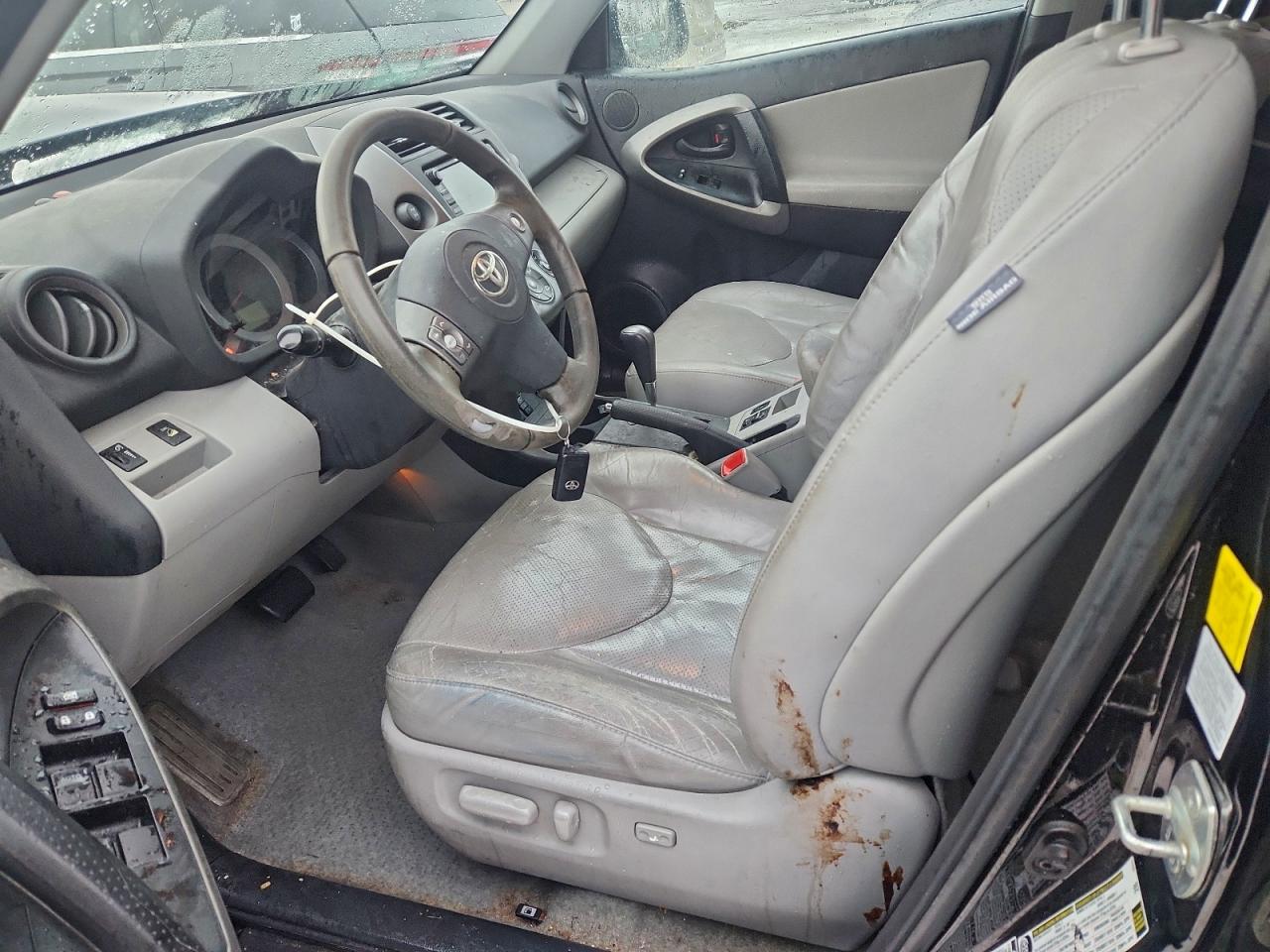 2011 TOYOTA RAV4 LIMITED photo 7