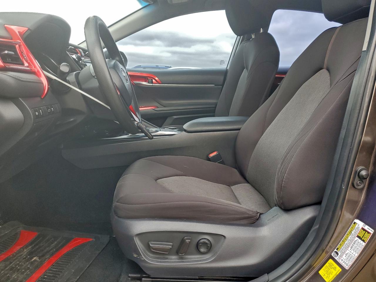 2018 TOYOTA CAMRY L photo 7
