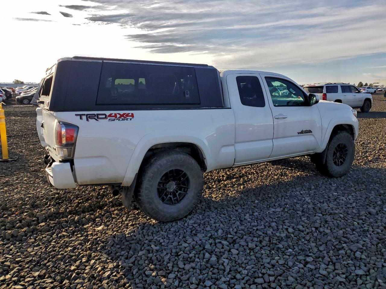 2022 TOYOTA TACOMA ACCESS CAB photo 3