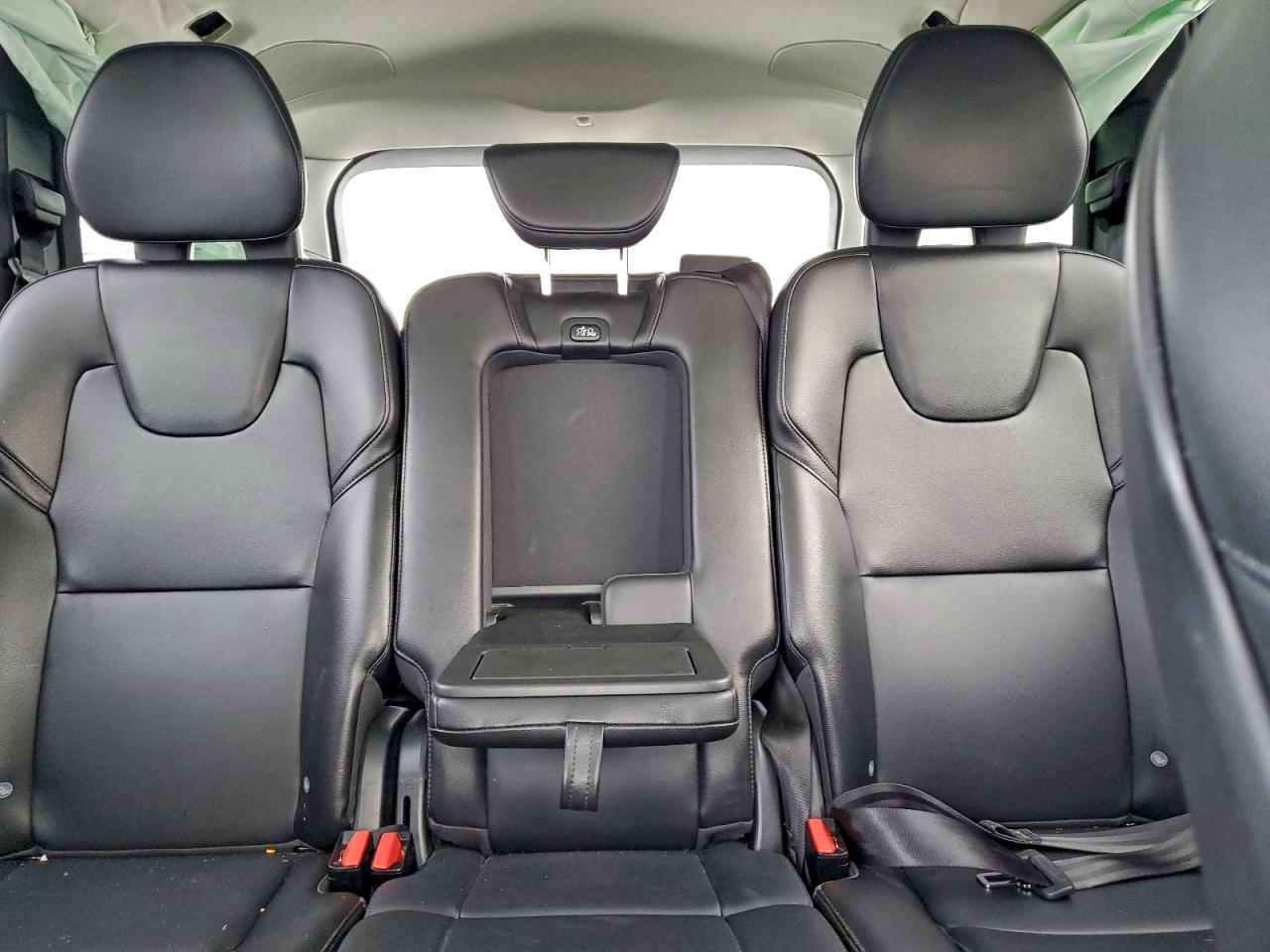 2017 VOLVO XC90 T5 photo 10