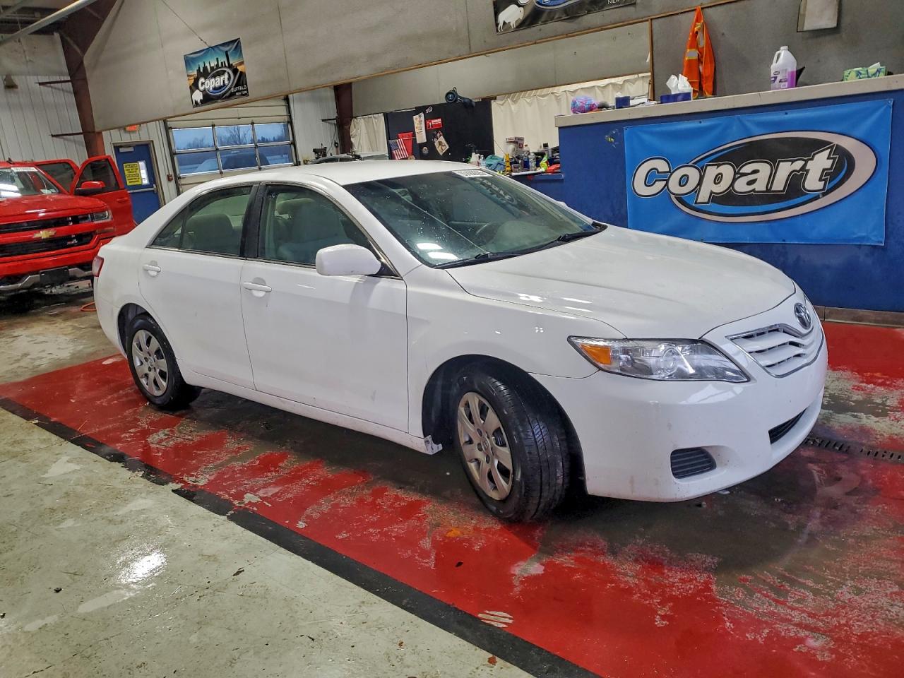 2011 TOYOTA CAMRY BASE photo 4