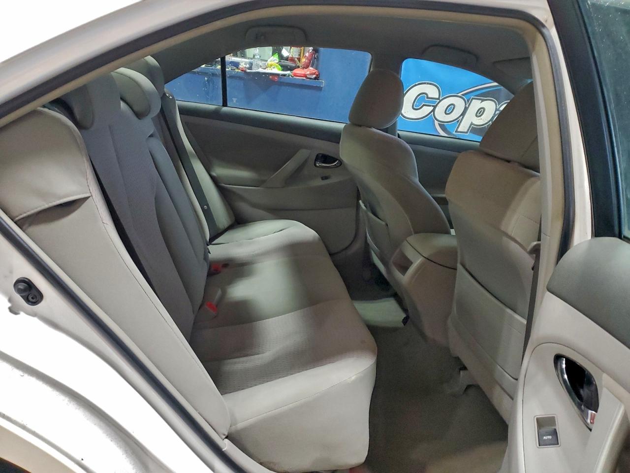 2011 TOYOTA CAMRY BASE photo 11