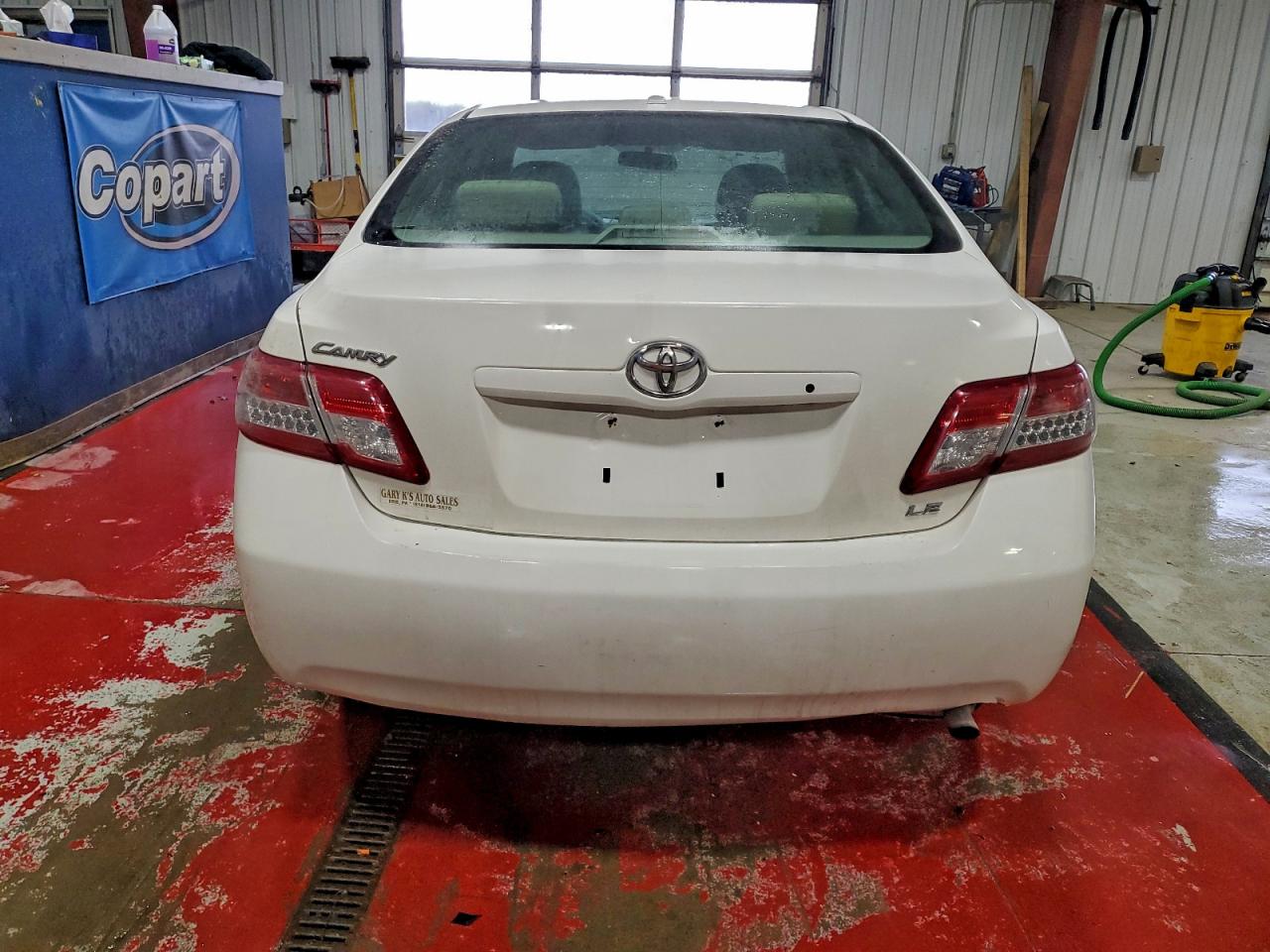 2011 TOYOTA CAMRY BASE photo 6