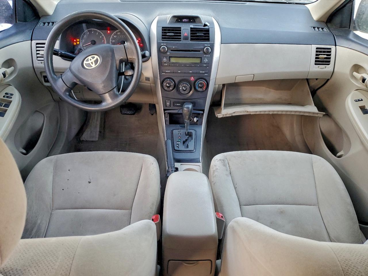 2012 TOYOTA COROLLA BASE photo 8