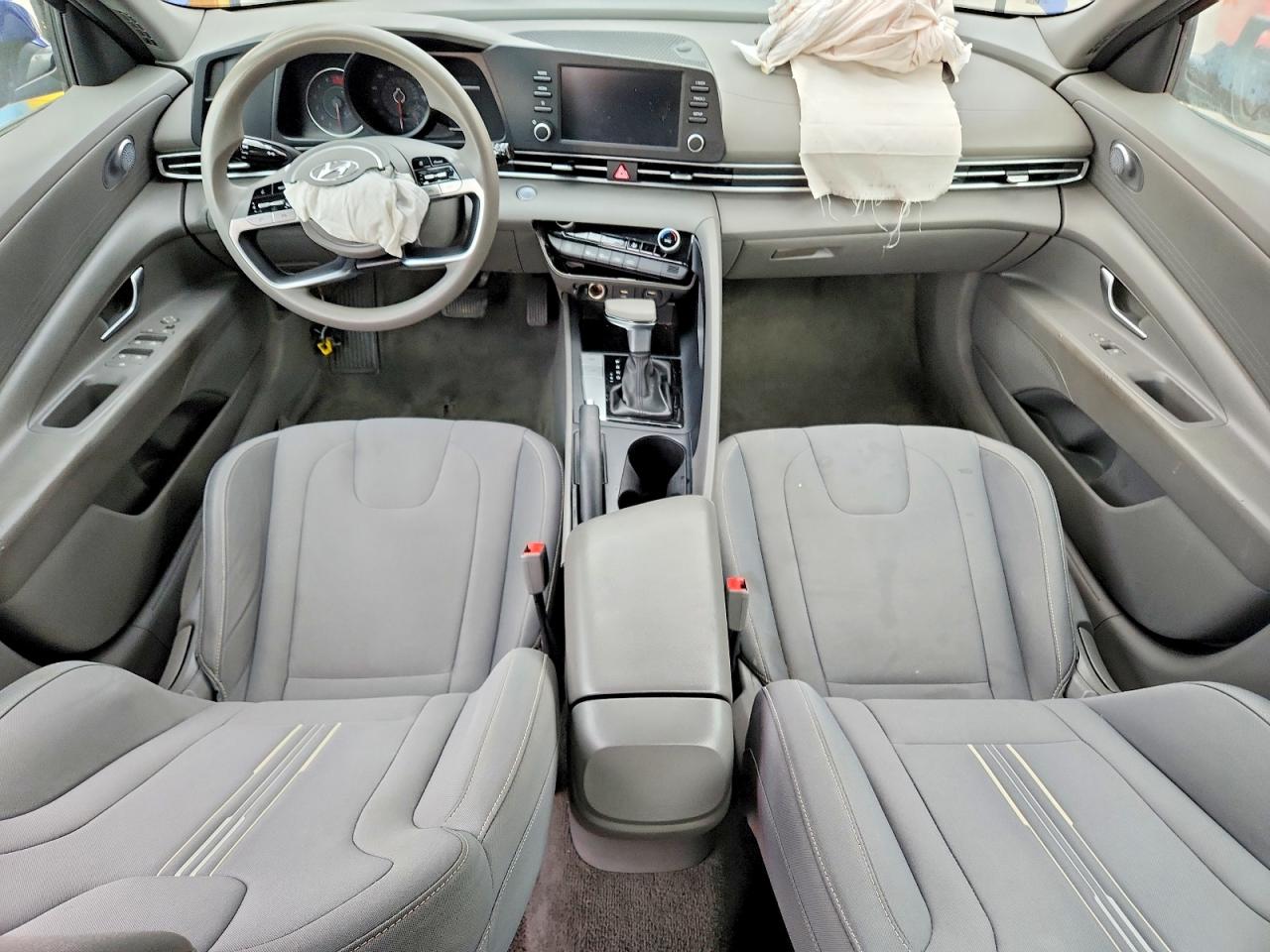 2021 HYUNDAI ELANTRA SEL photo 8