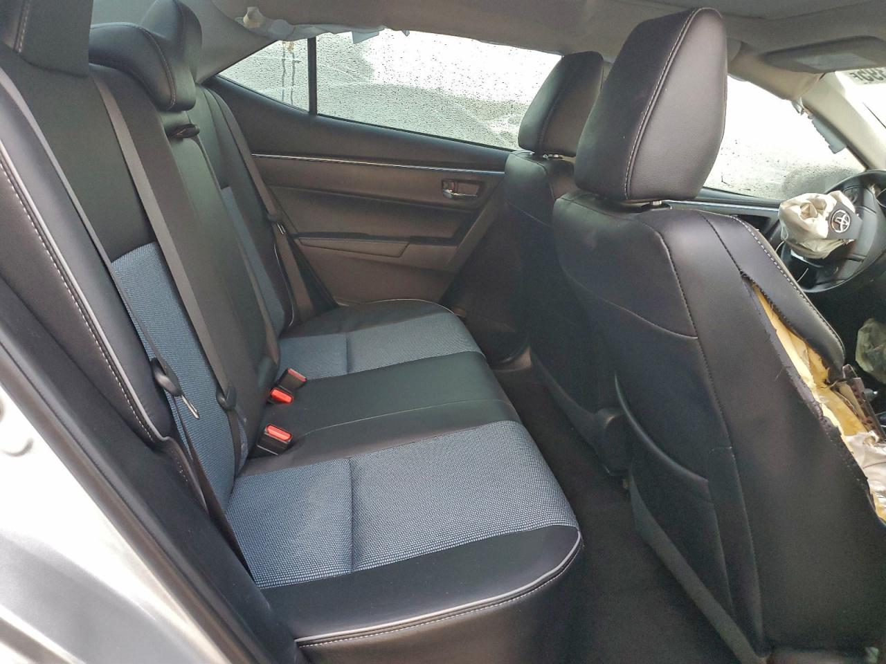 2016 TOYOTA COROLLA L photo 10