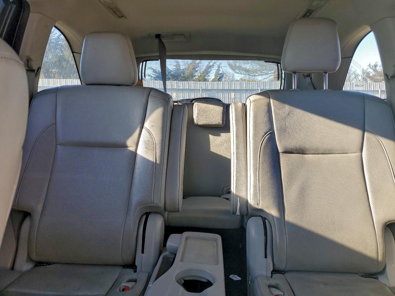 2018 TOYOTA HIGHLANDER LIMITED photo 10