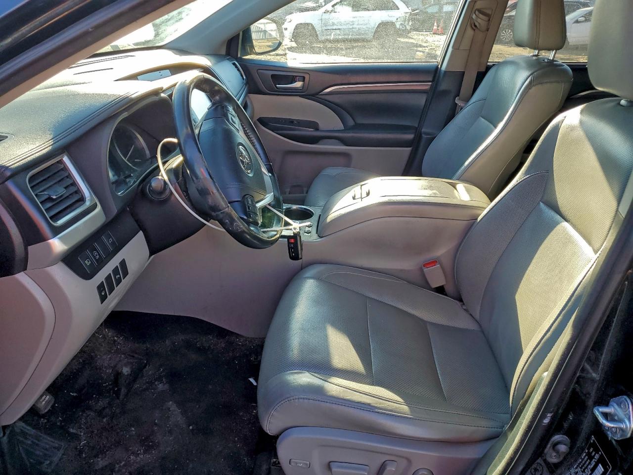 2018 TOYOTA HIGHLANDER LIMITED photo 7